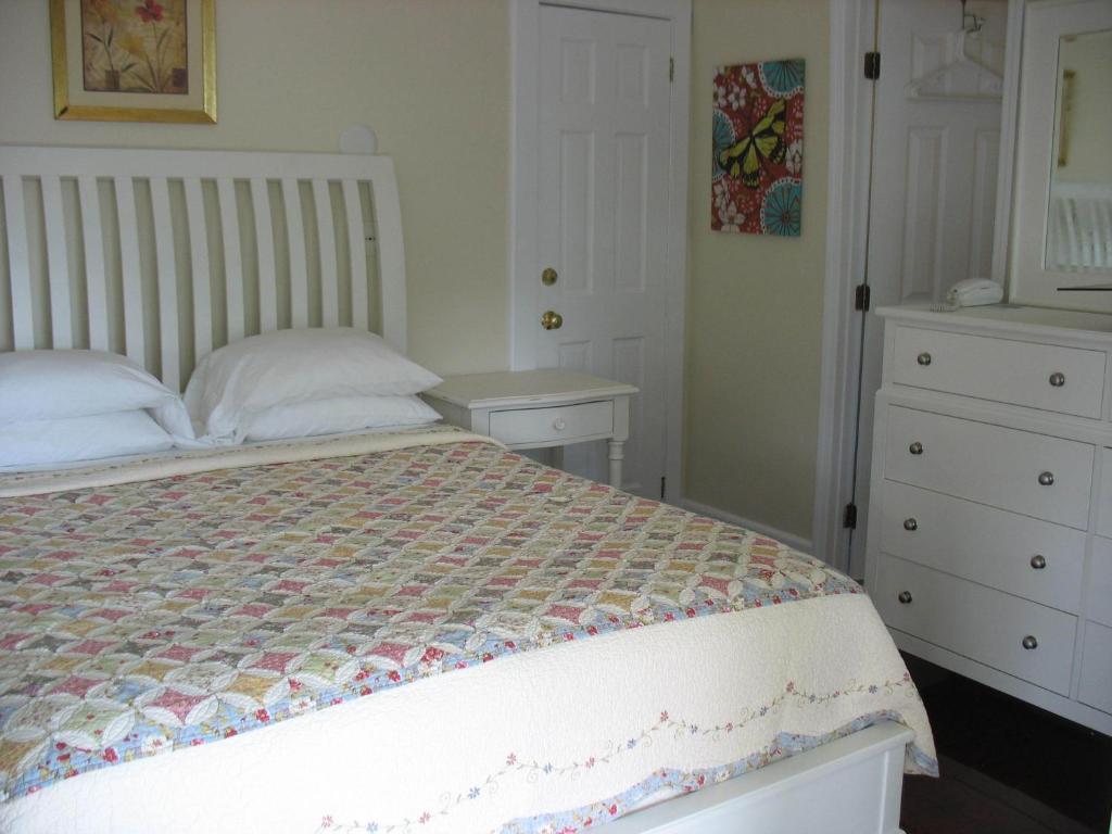 Duval Gardens Bed & Breakfast Key West Room photo